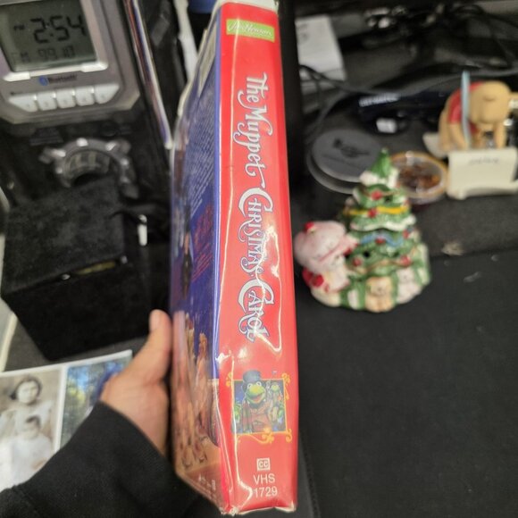 The Muppet Christmas Carol - Jim Henson - VHS - 1993 - Classic Movie - Clamshell - Picture 4 of 4